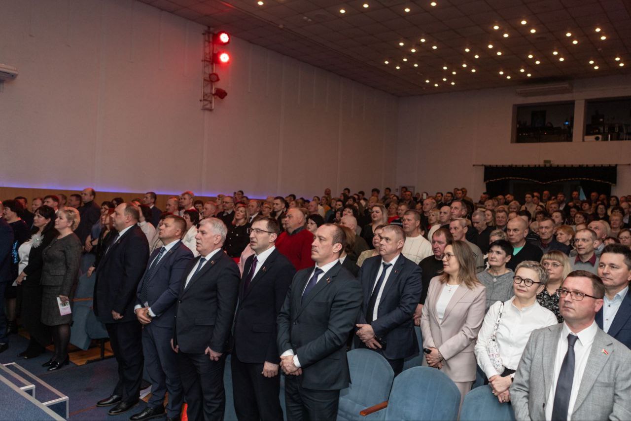 Государственное предприятие "Горавтомост " отпраздновало свое 25-летие.